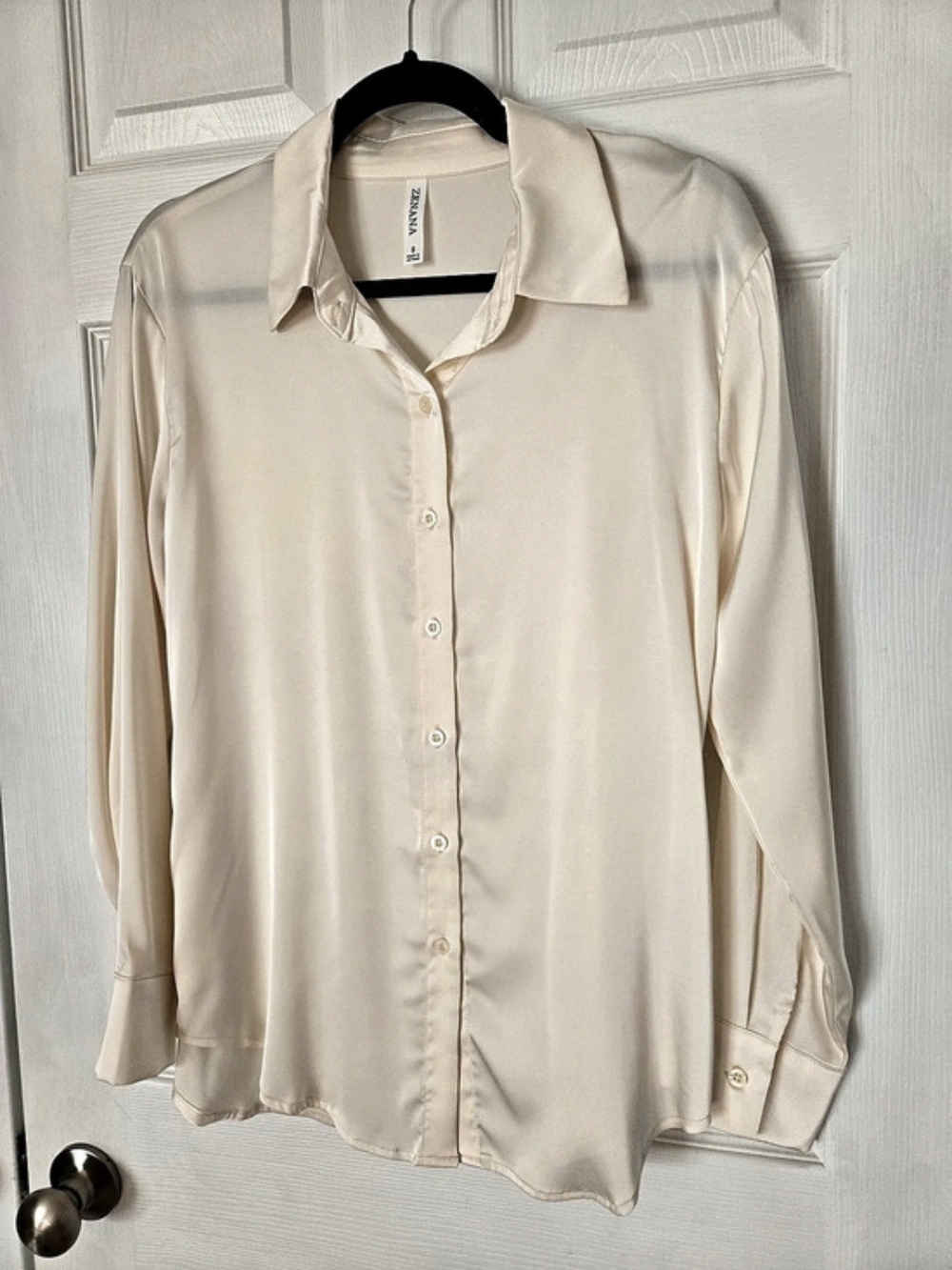 Zenana Button Down Blouse in Cream Size Small